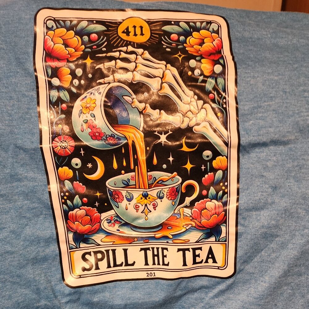 Spill the tea taro card tee size m